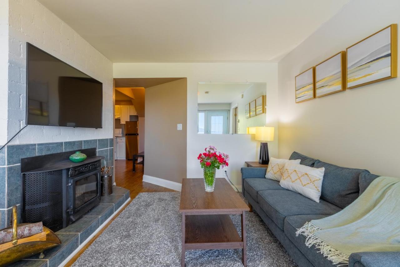 Two Bedroom With Amazing Ocean View North Vancouver Exterior foto